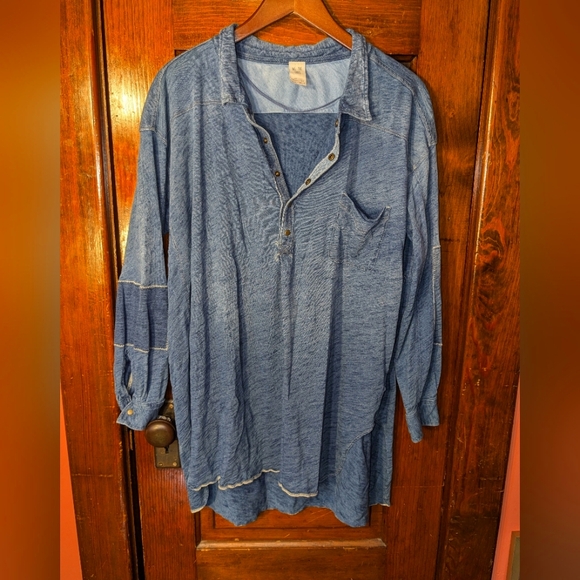 We the Free Love This Henley Blue Distressed Free People M Medium High Low Asymm - Picture 2 of 13